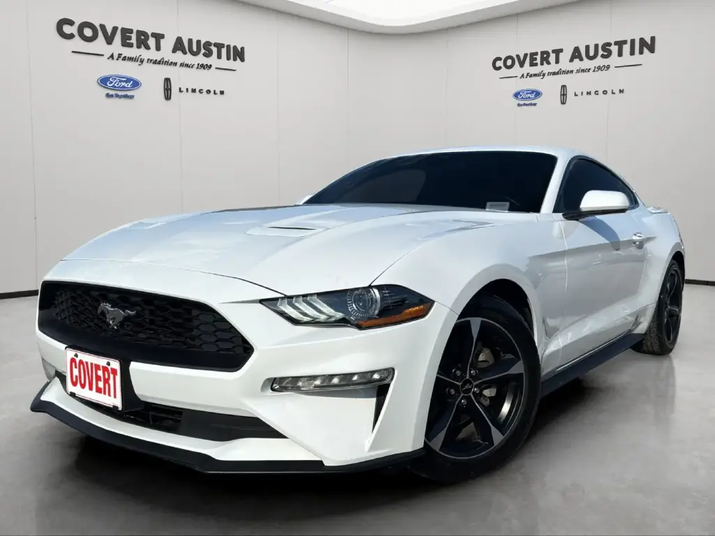 Ford Mustang 2022 EcoBoost 2d Fastback