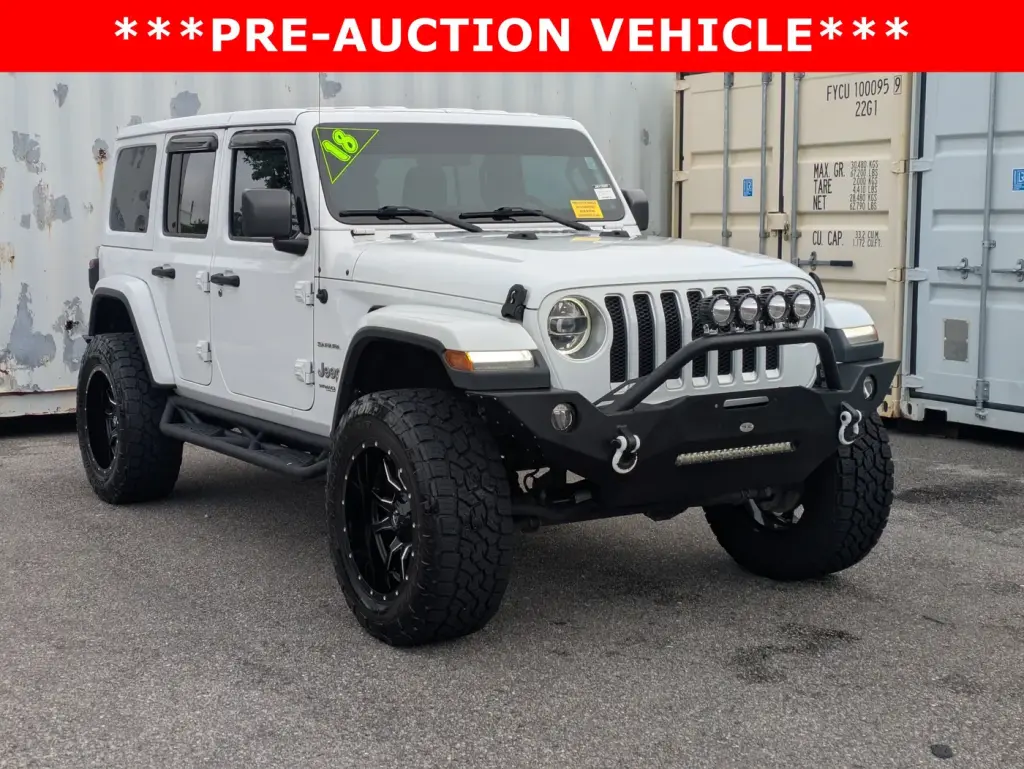 Jeep Wrangler Unlimited 2018 4x4 Sahara 4dr SUV (versión media del año)