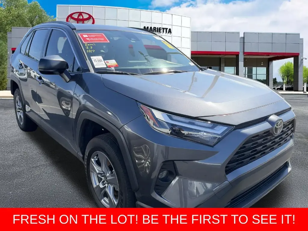Toyota RAV4 Híbrido 2025 AWD LE 4dr SUV