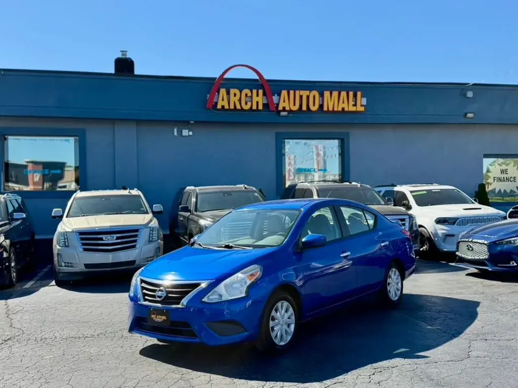 2016 Nissan VERSA