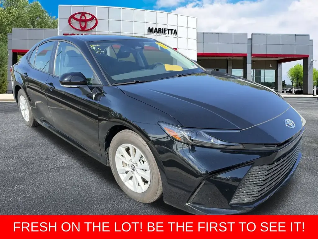 Toyota Camry 2026 SE 4dr Sedán