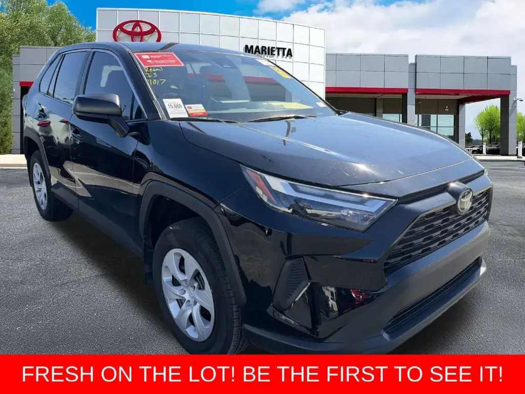 Toyota RAV4 2025 LE 4dr SUV