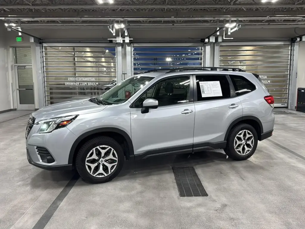 Subaru Forester 2024 AWD Premium 4dr Crossover