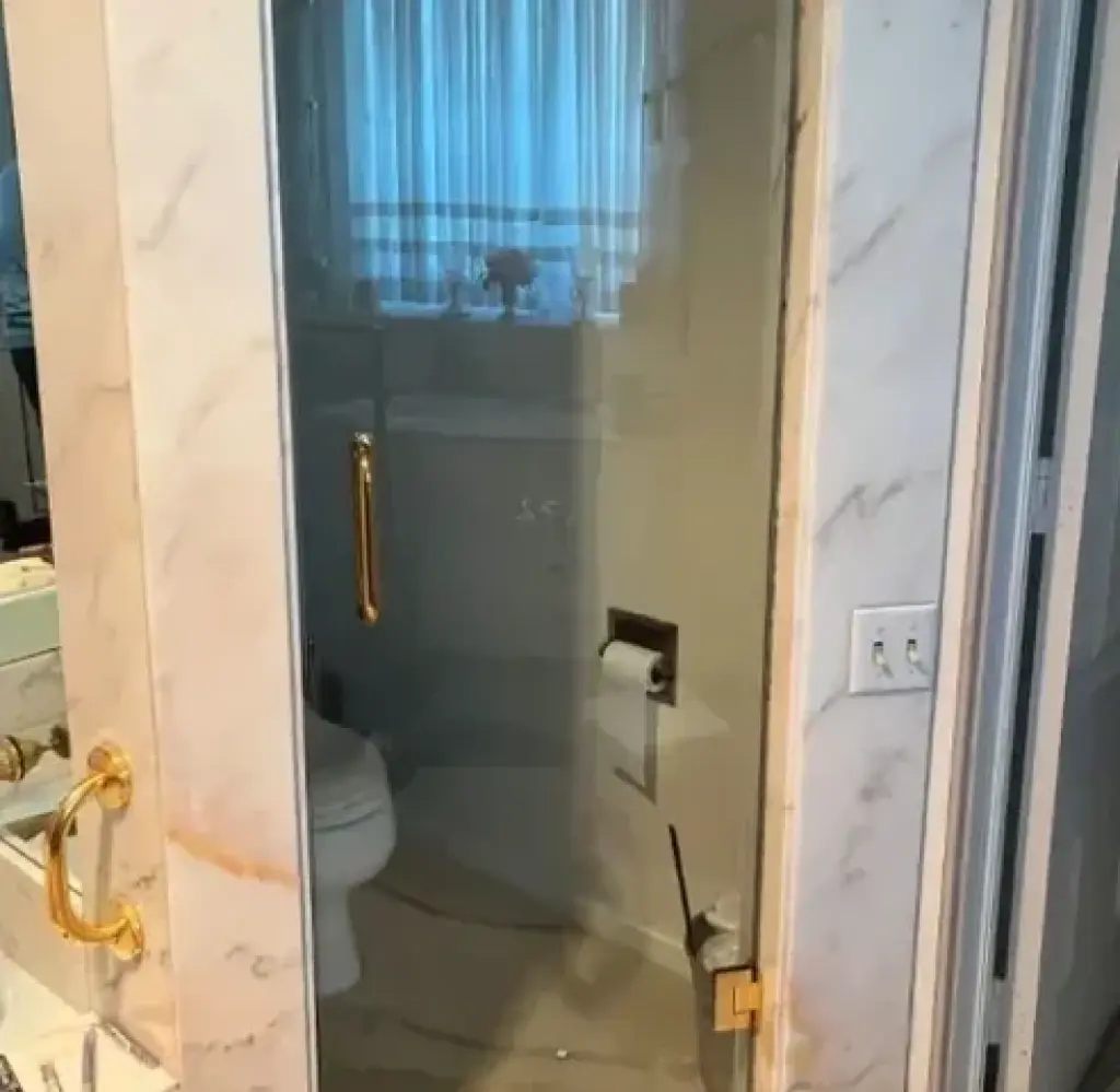 PUERTAS Y VENTANAS