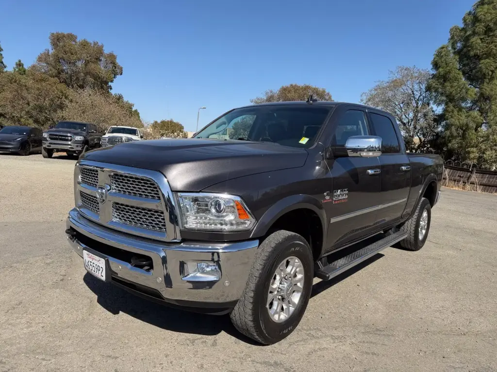 Ram 2500 2018 4x4 Laramie 4dr Crew Cab 6.3 ft. SB Pickup