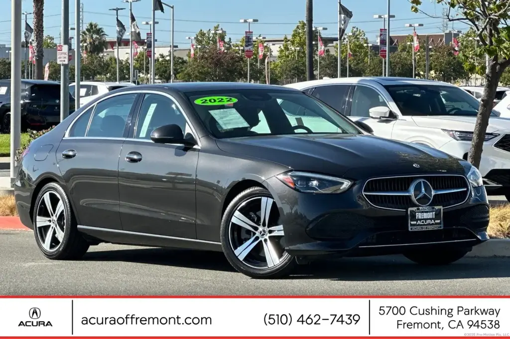 Mercedes-Benz C-Class 2022 C 300 4dr Sedán
