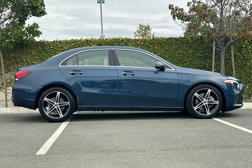Clase A Mercedes-Benz 2020 A 220 4dr Sedan