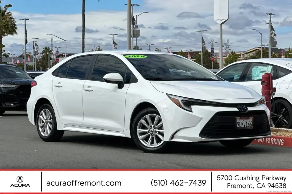 Toyota Corolla Hybrid 2024 SE 4dr Sedán