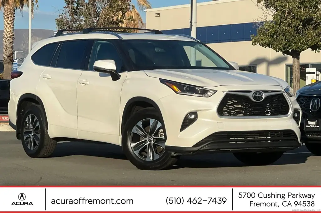 Toyota Highlander 2021 XLE 4dr SUV