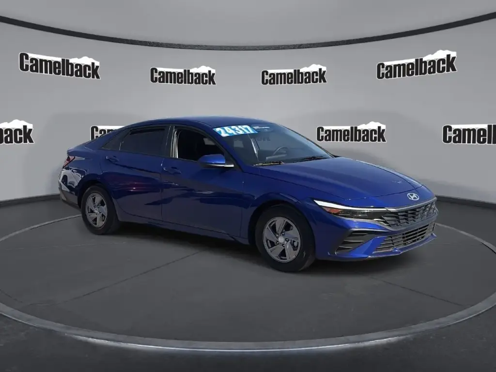 Hyundai ELANTRA 2025 SE Sedán 4 puertas