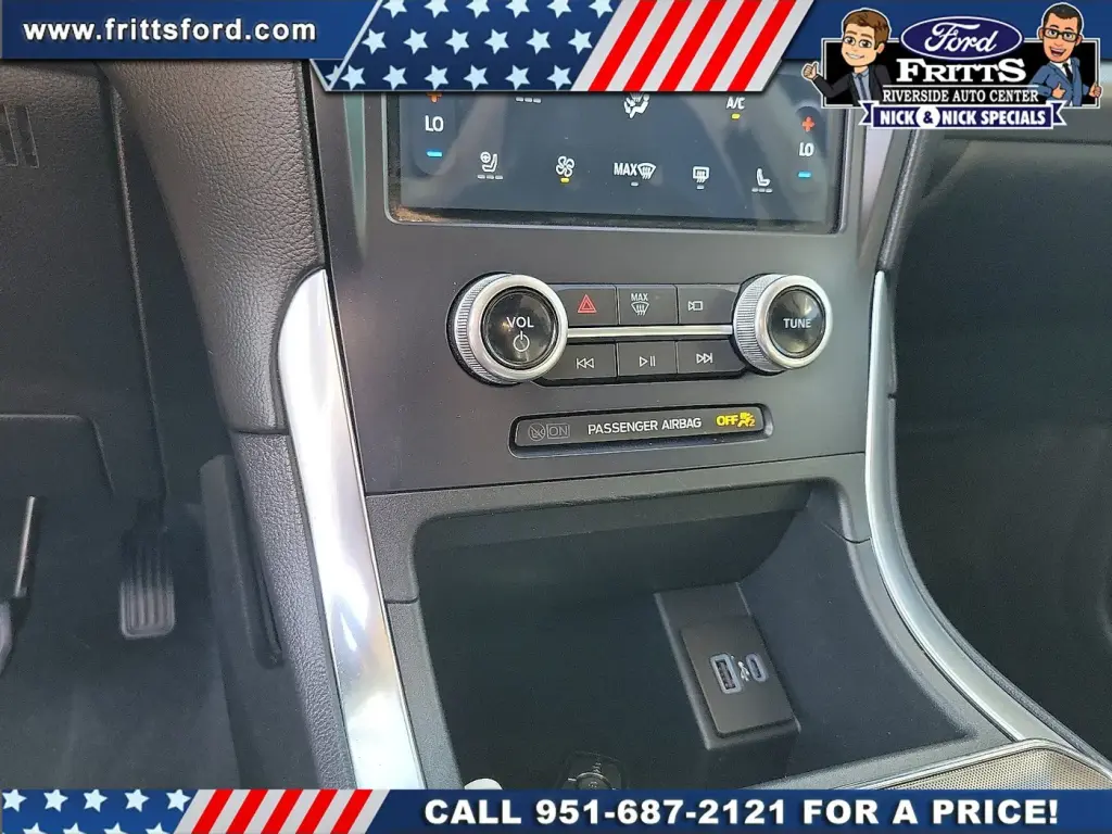 Ford Edge 2023 AWD Titanium 4dr Crossover