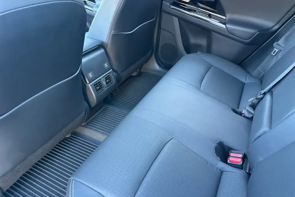 Toyota bZ4X 2023 AWD Limited 4dr Crossover