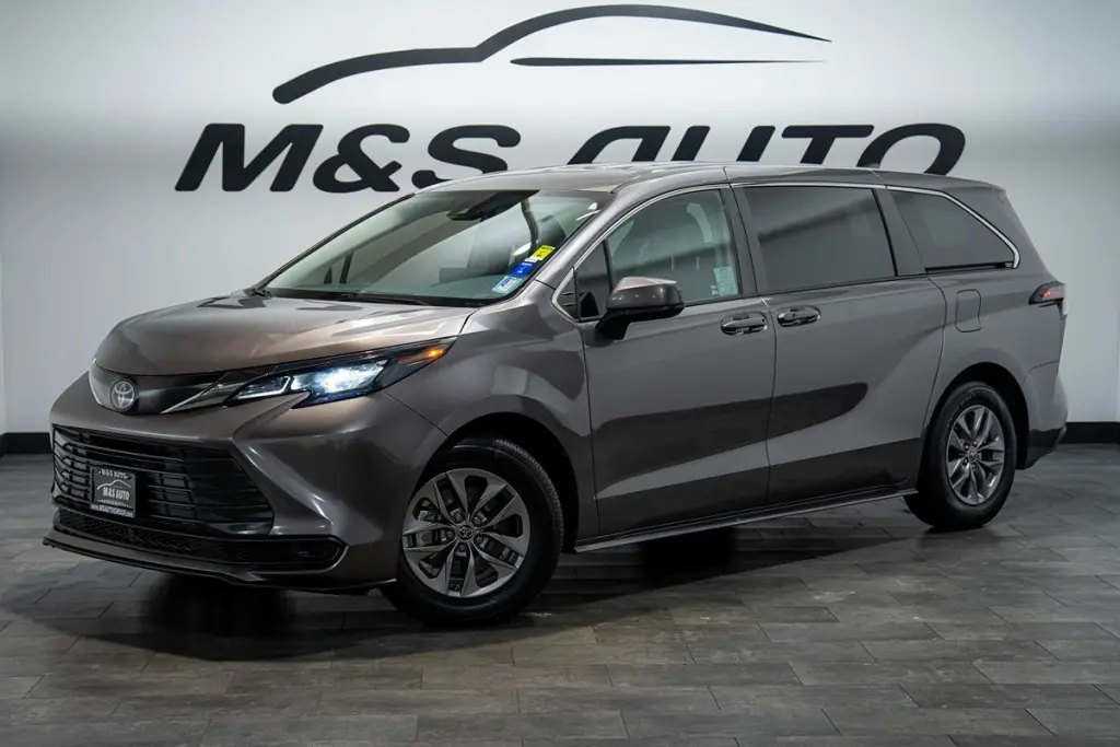 2024 Toyota Sienna