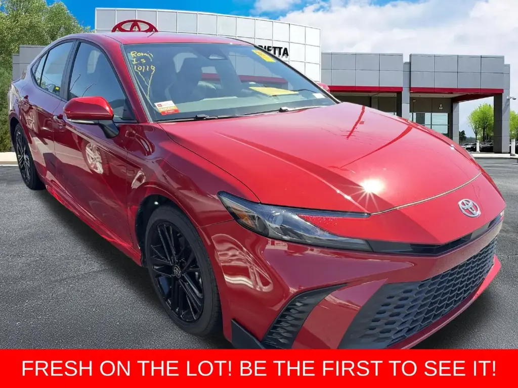 Toyota Camry 2026 SE 4dr Sedán