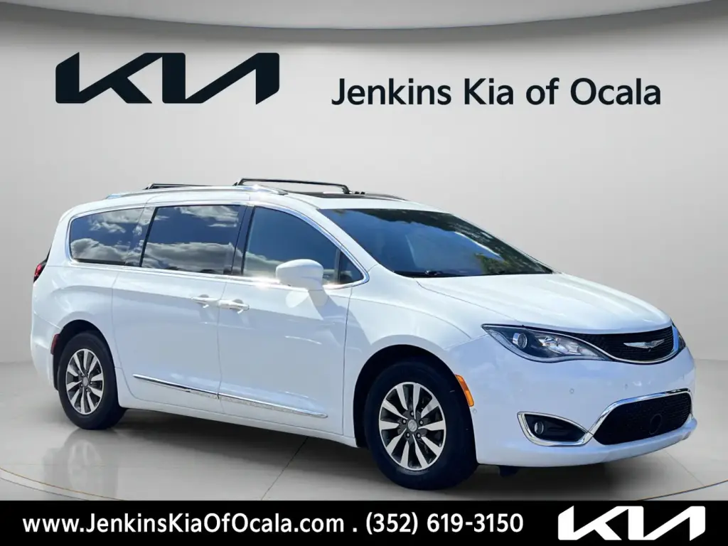Chrysler Pacifica 2020 Touring L Plus 4dr Mini-Van