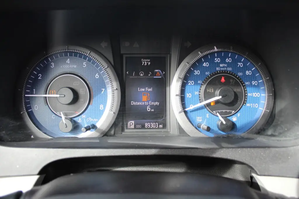 2016 TOYOTA SIENNA
