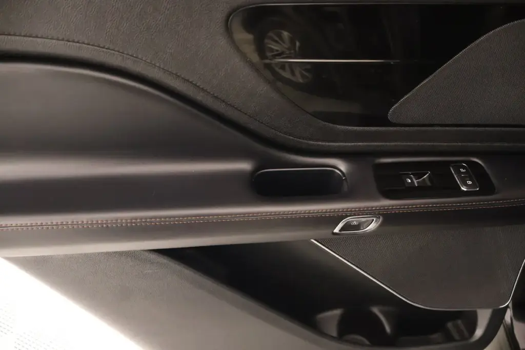 Lincoln Aviator 2023 estándar 4dr SUV