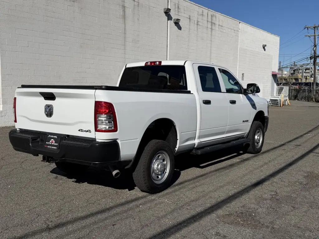 2022 RAM 2500 Tradesman 4x4 Crew Cab 6'4" Box