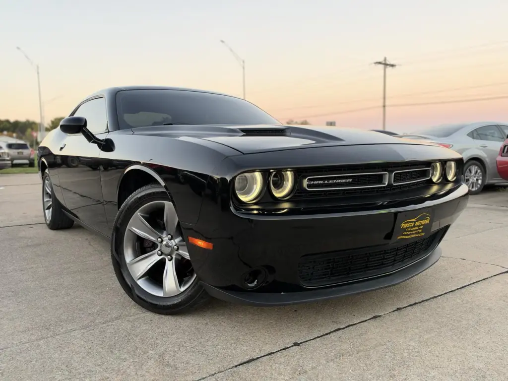 2015 Dodge Challenger SXT