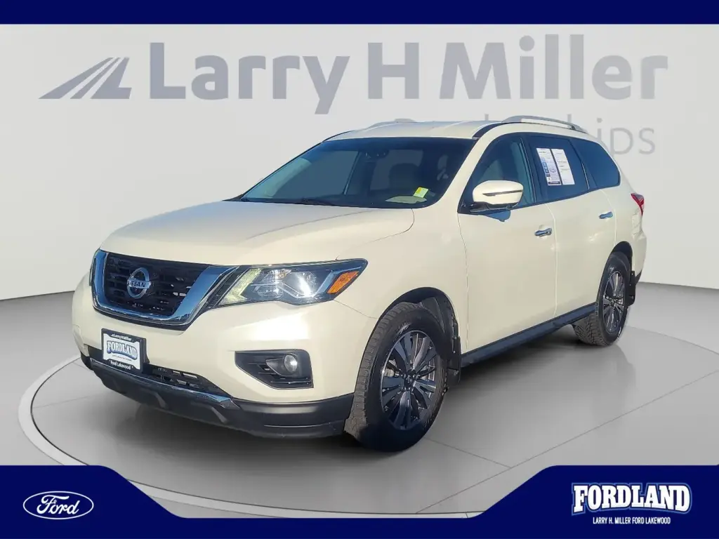 Nissan Pathfinder 2017 4x4 S 4dr SUV