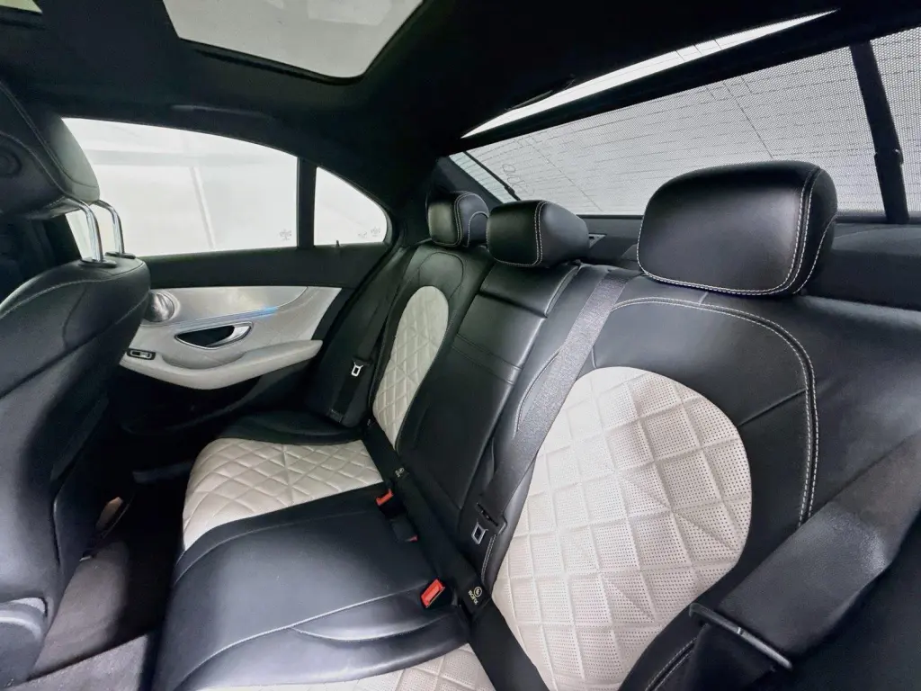 Mercedes-Benz Clase C 2018 AMG C 63 S 4dr Sedán