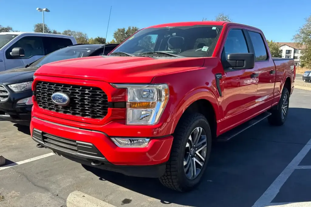 Ford F-150 2021 4x4 XL 4dr SuperCrew 5.5 ft. SB