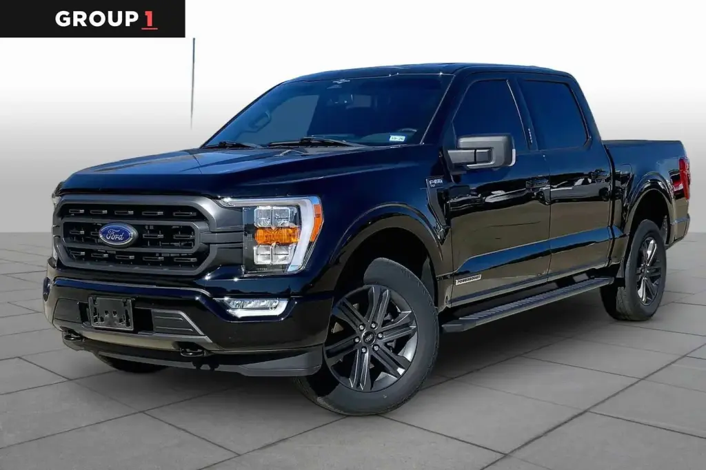 Ford F-150 2023 4x4 XLT 4dr SuperCrew 5.5 ft. SB