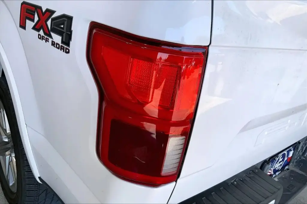 Ford F-150 2018 4x4 Lariat 4 puertas SuperCrew 5.5 ft. SB