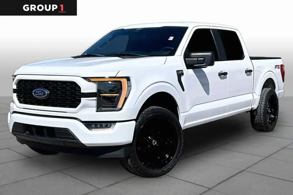 Ford F-150 2022 4x2 XL 4dr SuperCrew 5.5 pies SB