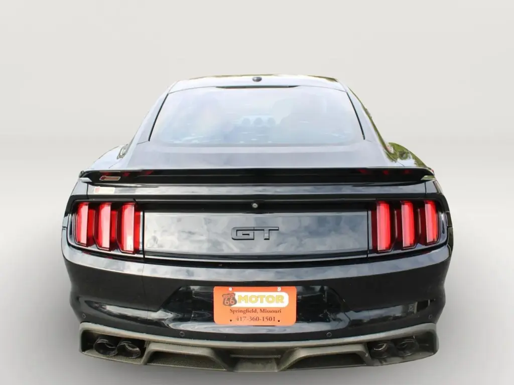2016 Ford MUSTANG