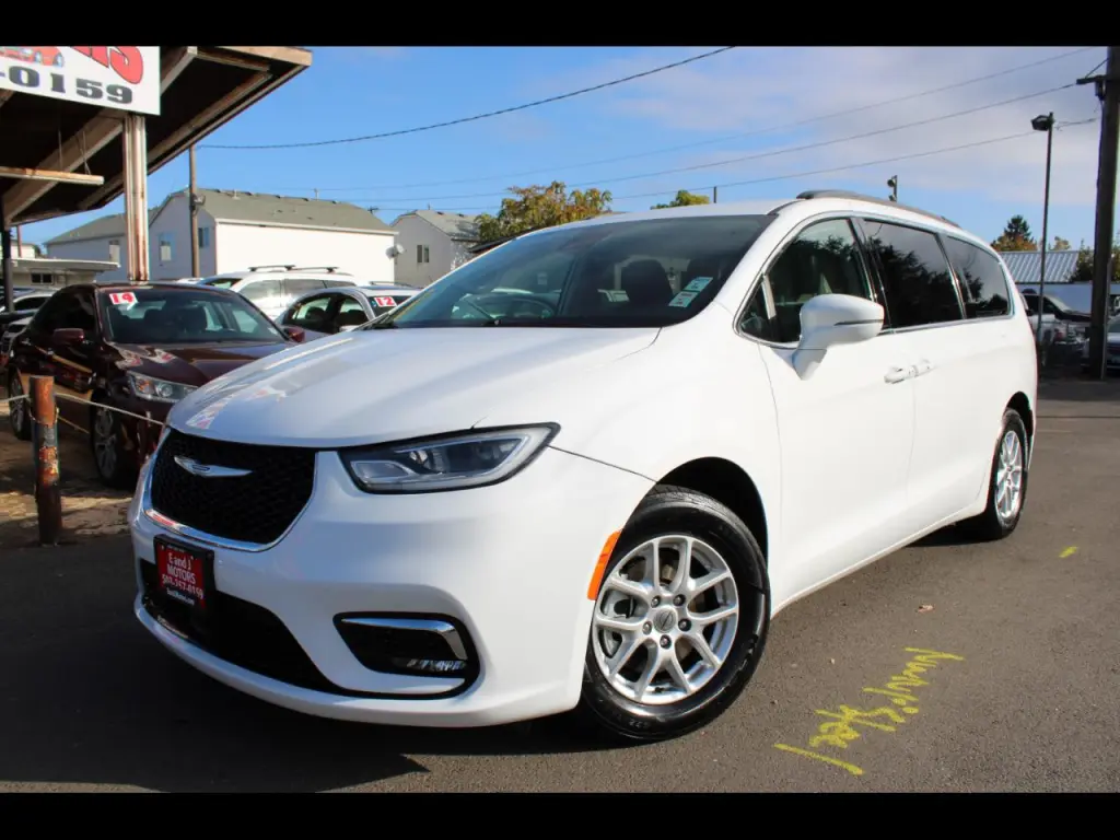 2022 Chrysler Pacifica Touring L FWD
