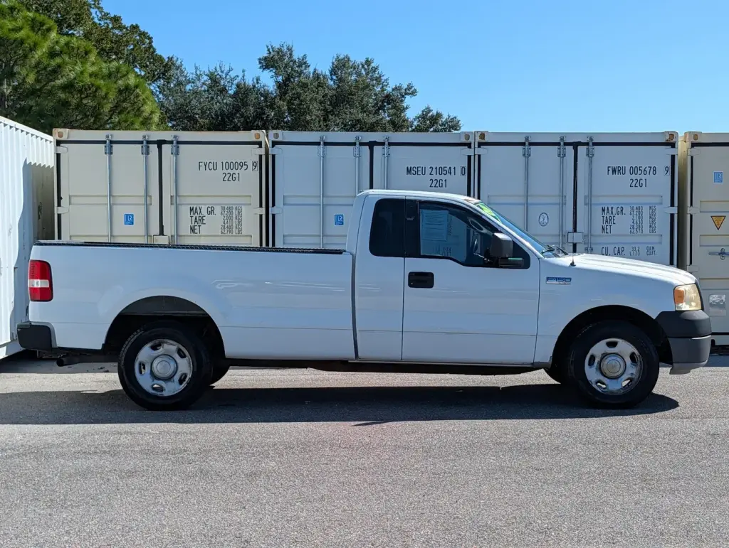 Ford F-150 2005 2dr Standard Cab XLT RWD Styleside 8 ft. LB