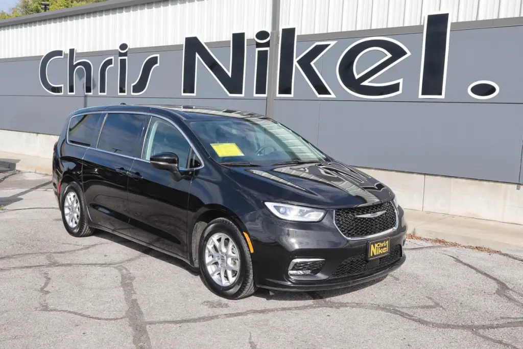 2023 Chrysler Pacifica