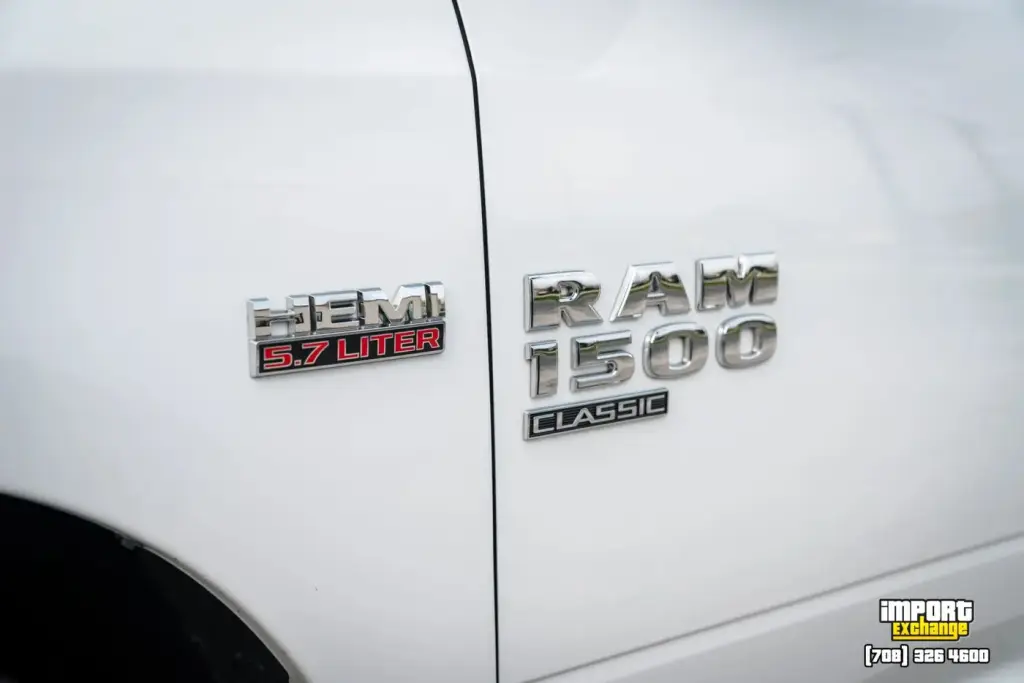 Ram 1500 Classic 2019 4x4 Tradesman 4dr Crew Cab 5.5 ft. SB Pickup