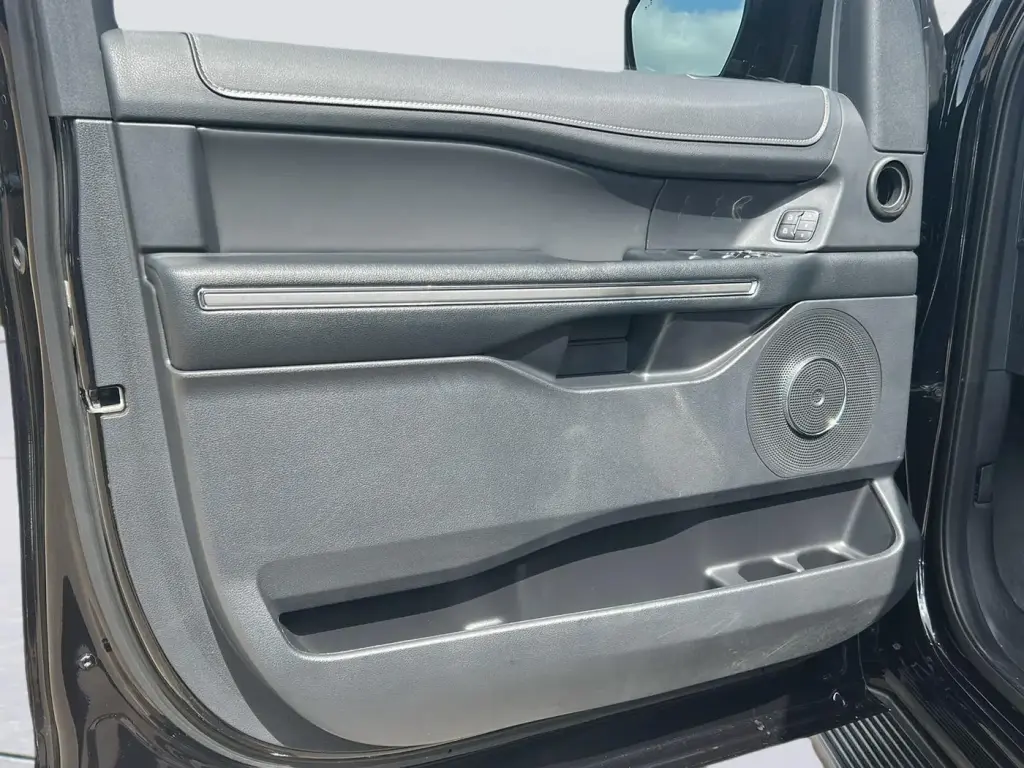 Ford Expedition 2024 4x2 XLT 4dr SUV