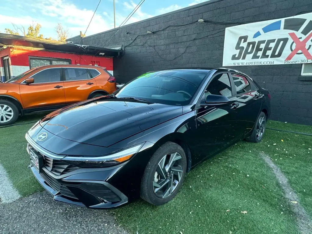 2025 HYUNDAI ELANTRA