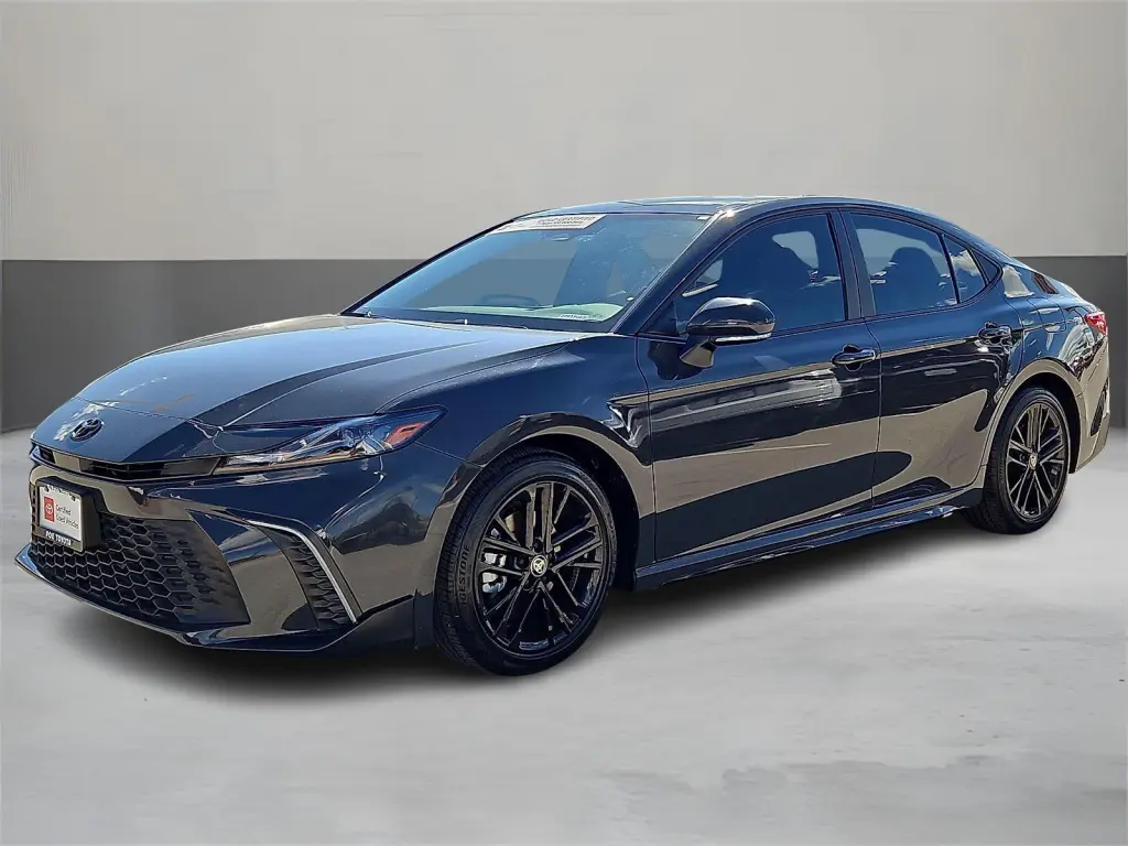 Toyota Camry 2026 SE 4dr Sedán
