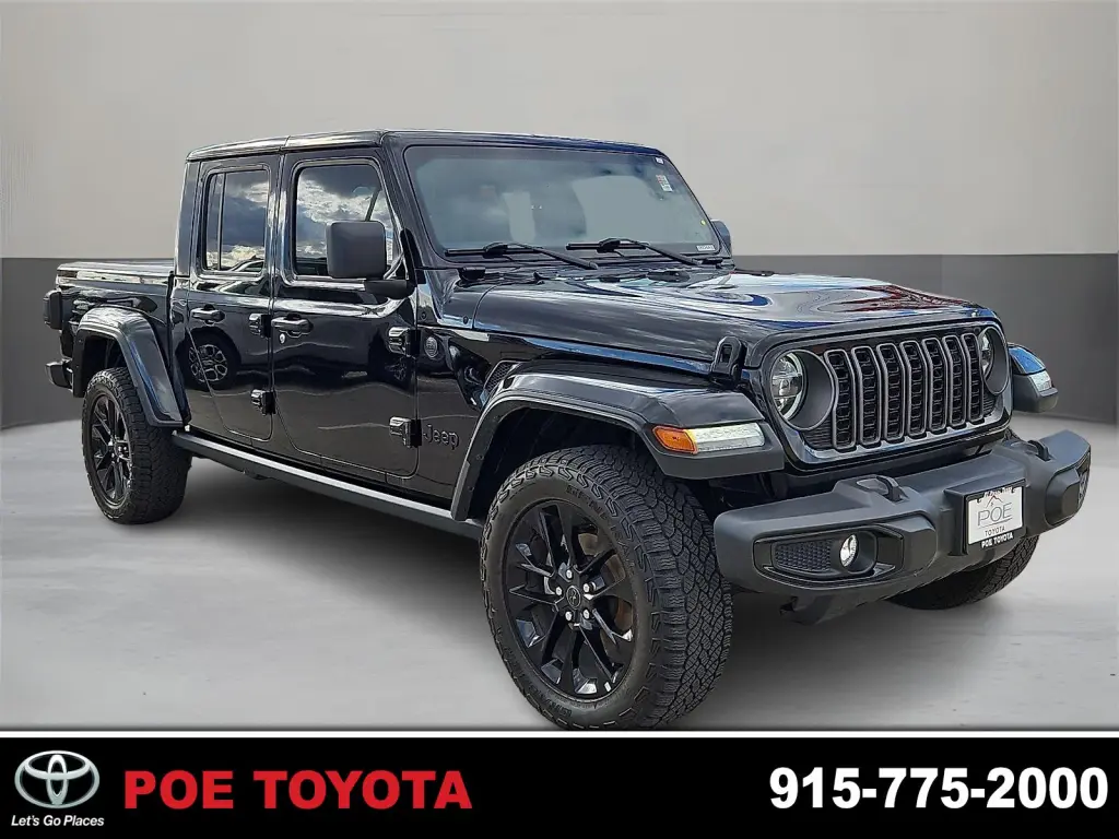Jeep Gladiator 2024 4x4 NightHawk 4dr Crew Cab 5.0 ft. SB