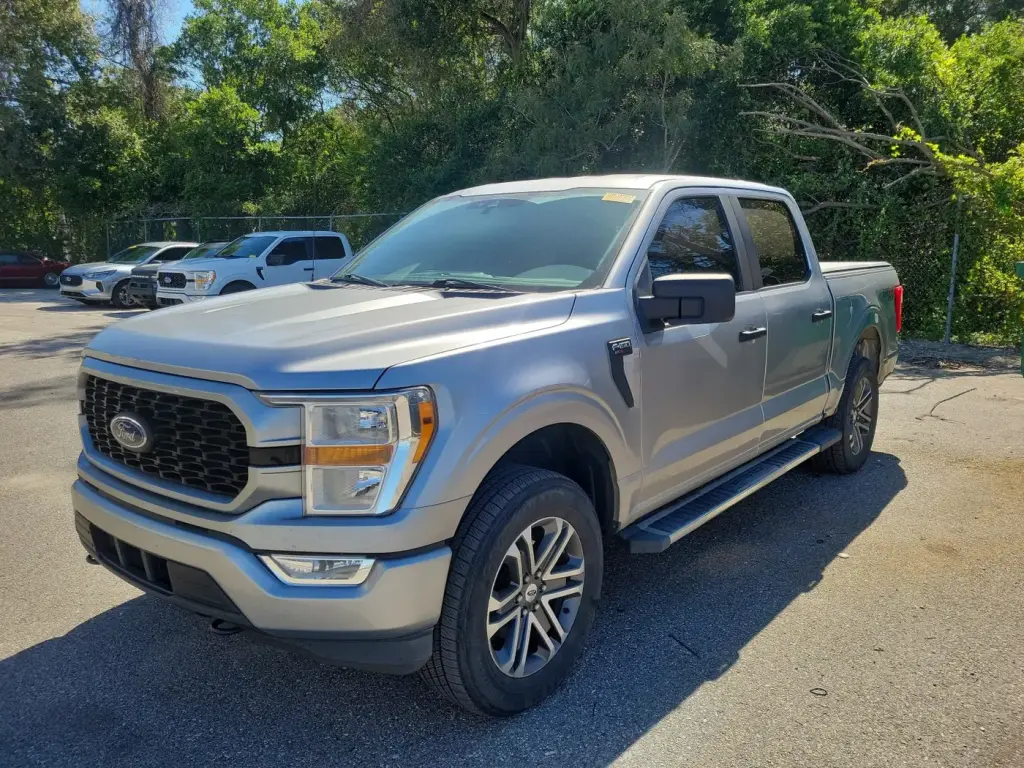 Ford F-150 2021 4x4 XL 4dr SuperCrew 5.5 ft. SB