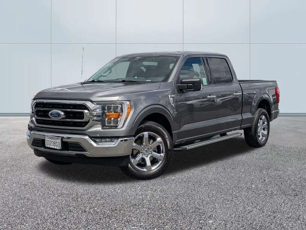 Ford F-150 2022 4x2 XL 4dr SuperCrew 5.5 ft. SB