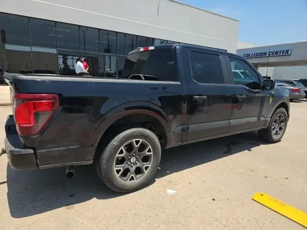 Ford F-150 2024 4x2 STX 4dr SuperCrew 5.5 ft. SB