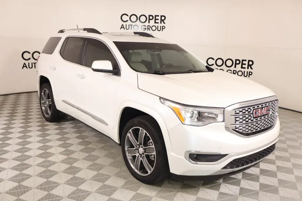 GMC Acadia 2019 Denali 4 SUV