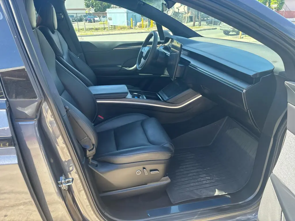 2023 Tesla Model X AWD