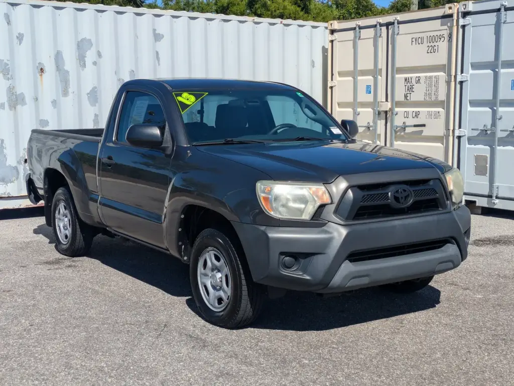 Toyota Tacoma 2013 4x2 Base 2dr Cabina Regular 6.1 ft SB 5M