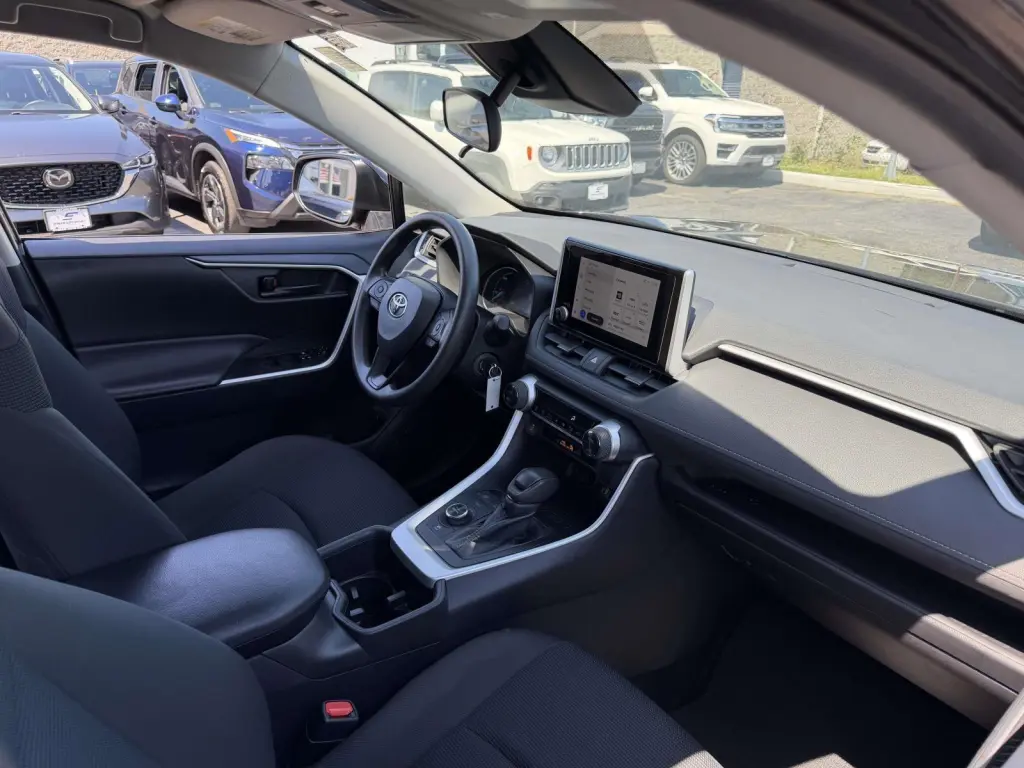 Toyota RAV4 Hybrid 2024 AWD LE 4dr SUV