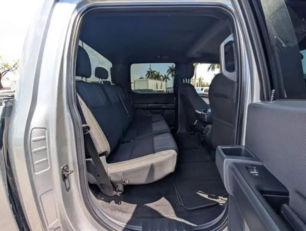 Ford F-150 2025 4x2 STX 4dr SuperCrew 5.5 ft. SB