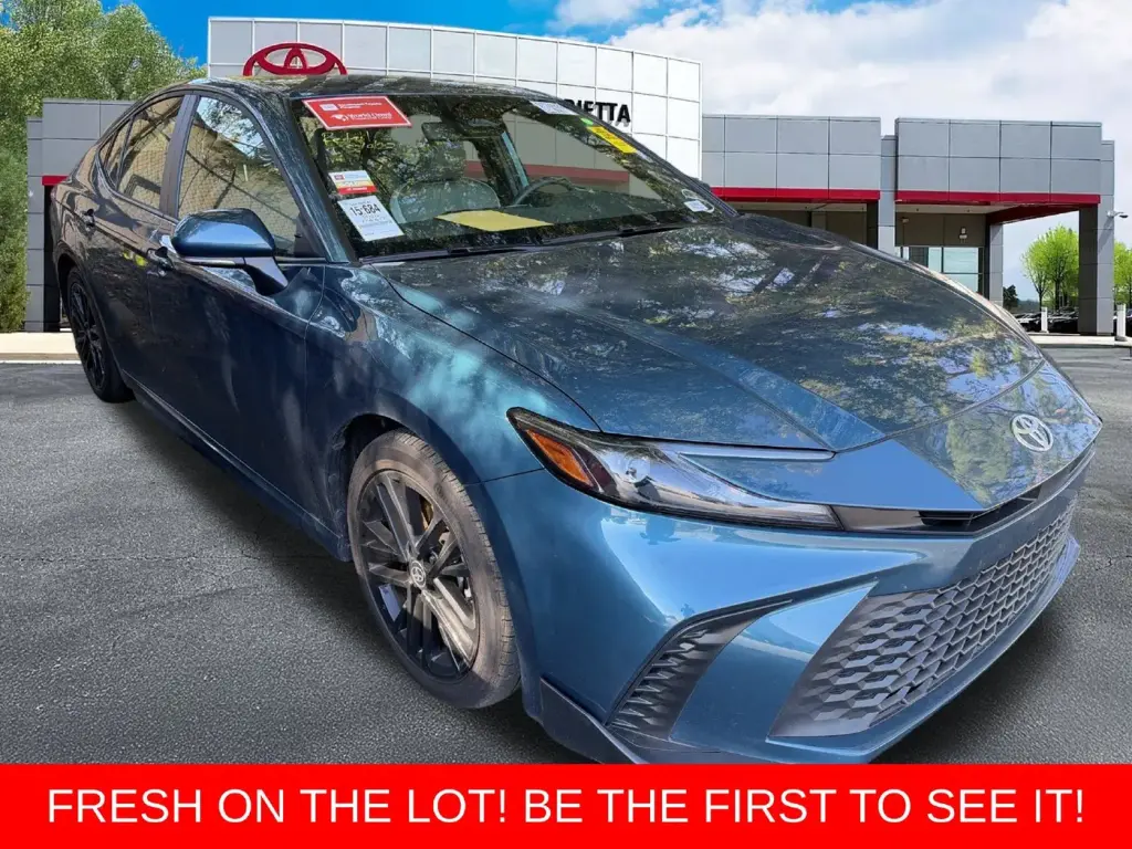 Toyota Camry 2026 SE 4dr Sedán