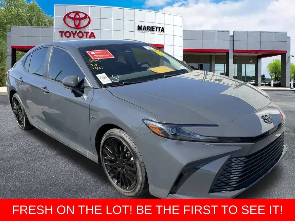 Toyota Camry 2025 SE 4dr Sedan
