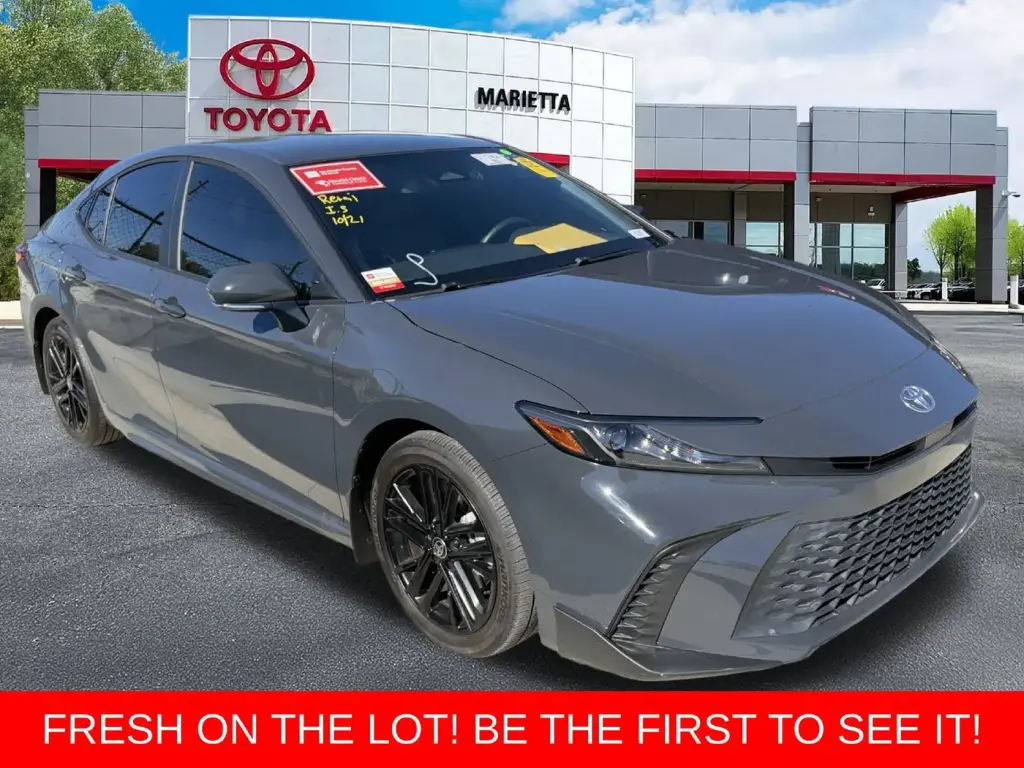 Toyota Camry 2025 SE 4dr Sedán