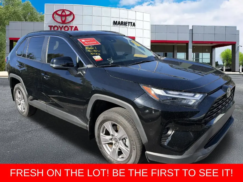 Toyota RAV4 2025 XLE 4dr SUV